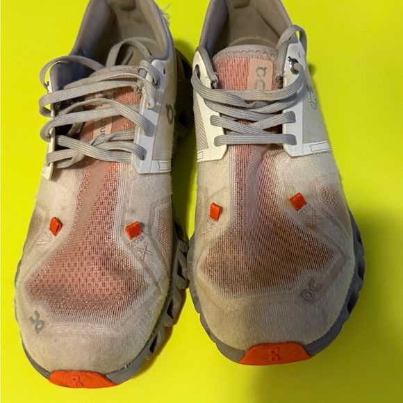 On Running Shoes in Cream - Picture 1 of 9
